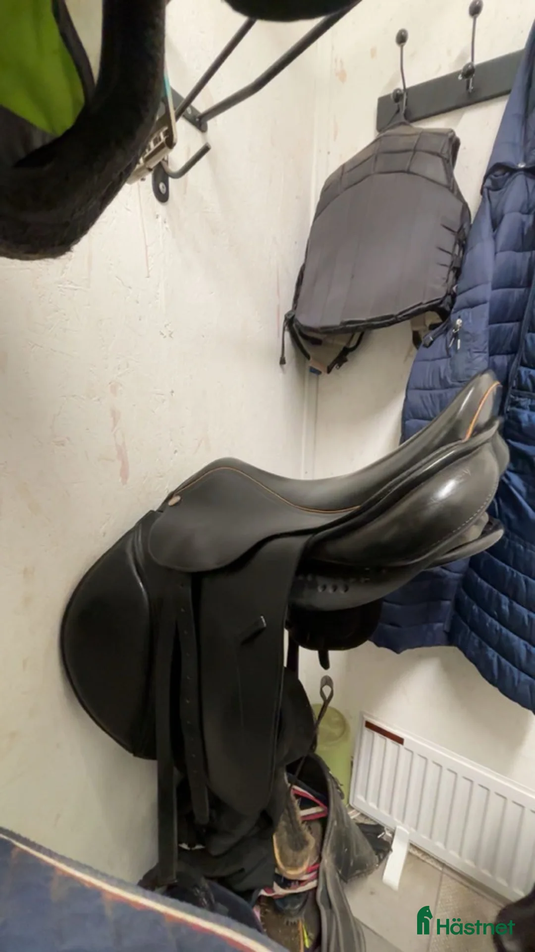 Sadlar hästutrustning till salu: Fin svart Lippo fazzino - Annons 2