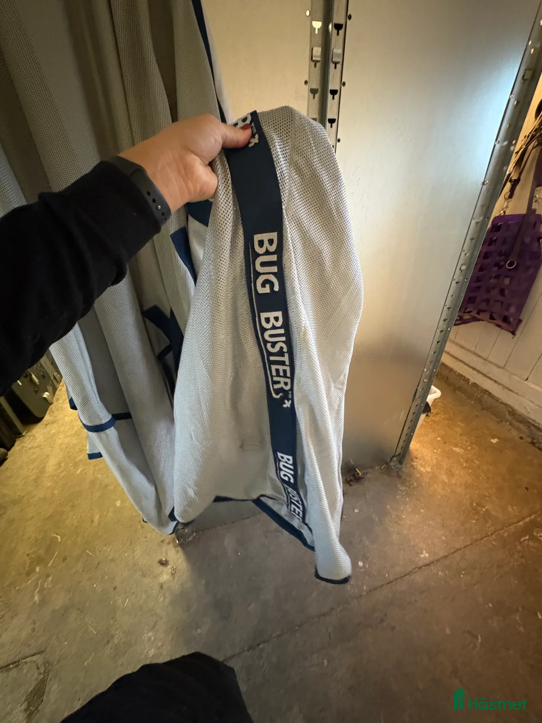 Täcken hästutrustning till salu: Horsware amigo bug buster nytvättat i Göteborg - Annons 1