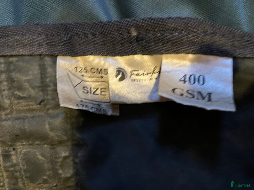 Täcken hästutrustning till salu: Tjockt utetäcke i Rödeby - Annons 2