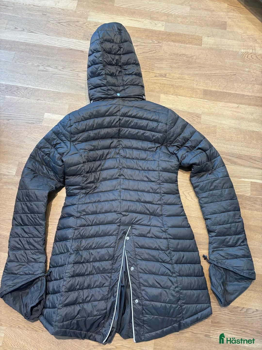 Jackor & Kavajer ryttarutrustning till salu: Uhip kappa  i Vallentuna - Annons 3