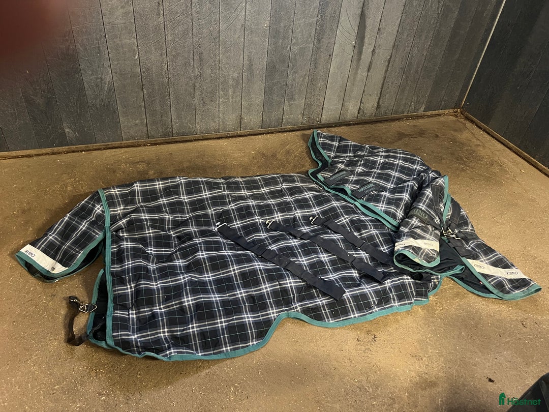 Täcken hästutrustning till salu: Horseware Rhino Plus VL 250g  i Västerås - Annons 1