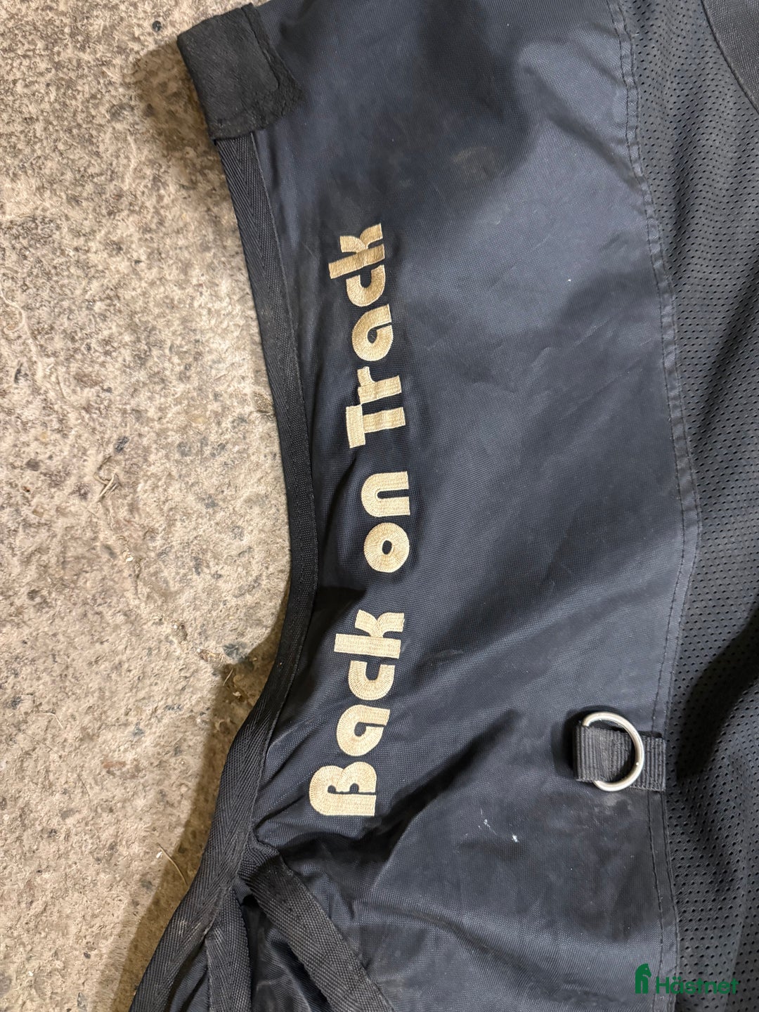 Täcken hästutrustning till salu: Back On Track - Annons 2