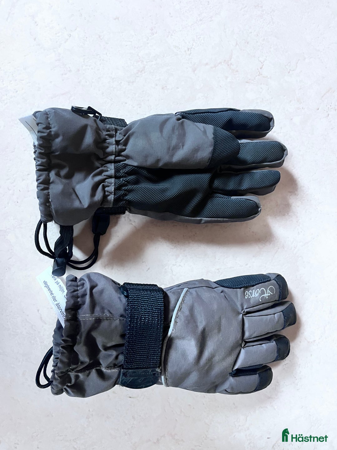 Övrig Ryttarutrustning ryttarutrustning till salu: Vinterridvantar, junior i Nygård - Annons 1