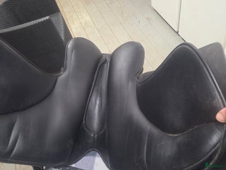 Sadlar hästutrustning till salu: Throwgood dressyr i Väddö - Annons 2