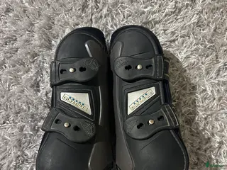 Benskydd hästutrustning Fina veredus skydd i Uddevalla - Annons 5