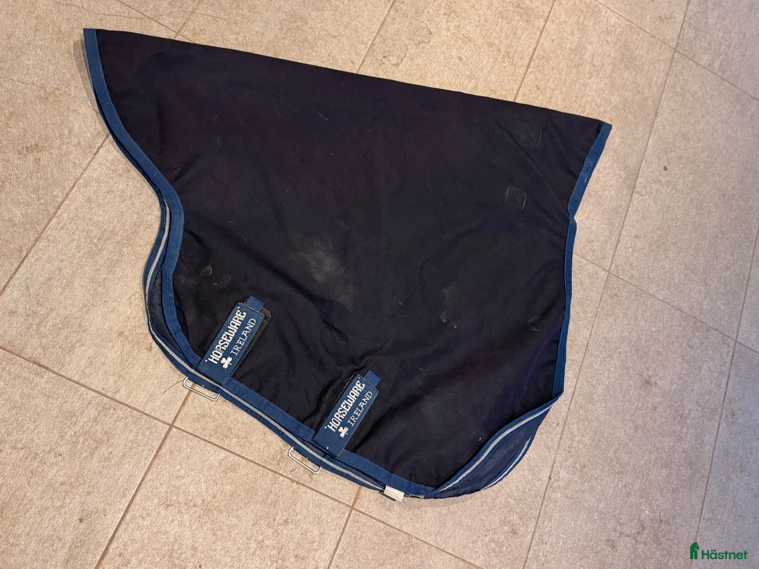 Täcken hästutrustning till salu: Horseware täcken 145, 155 cm - Annons 2