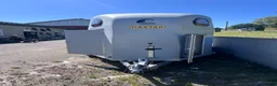 Hästtransporter  fordon & transport till salu: Mycket fin transport i aluminium låg totalvikt - Annons 2