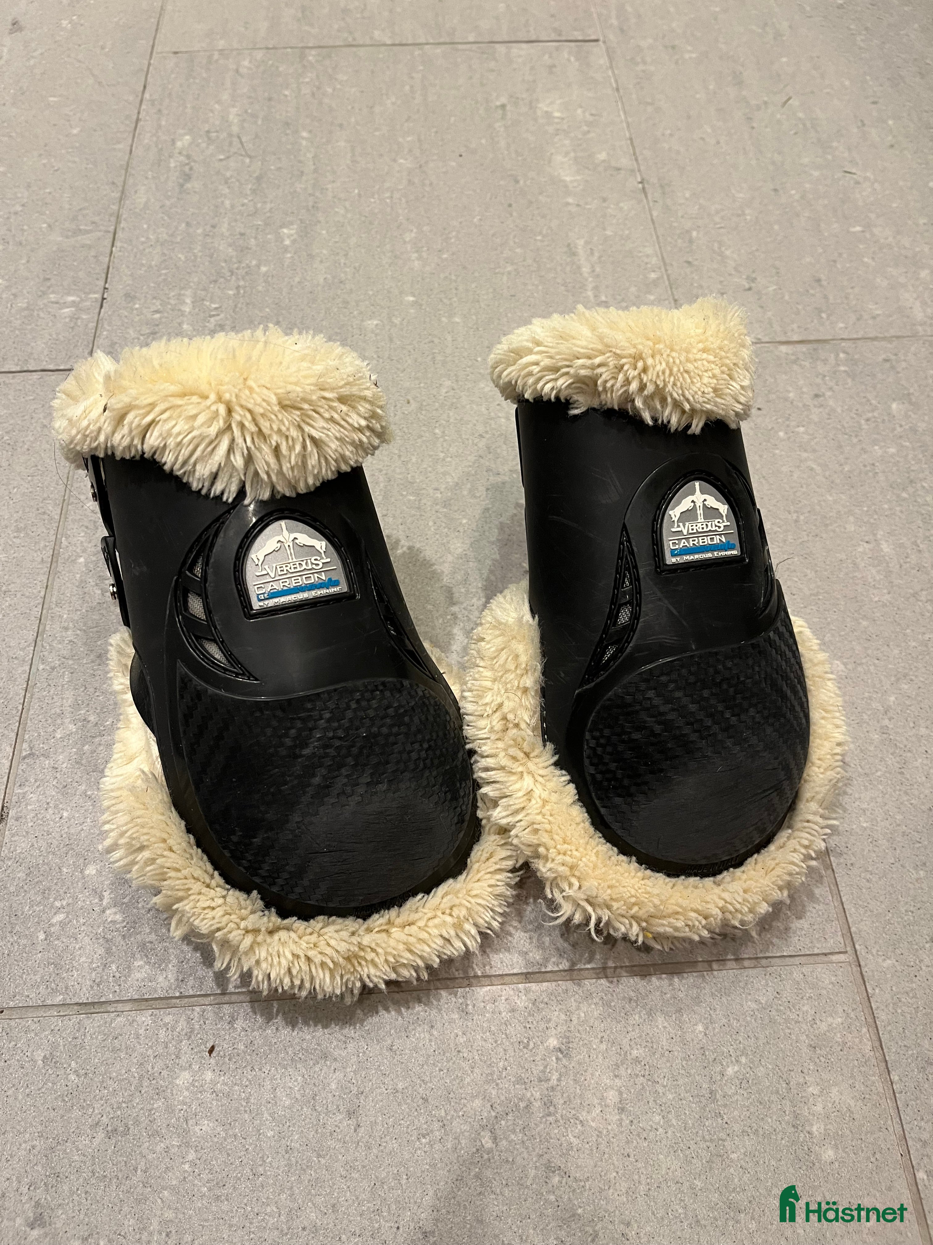 Benskydd hästutrustning till salu: Fina Veredus bakskydd - Annons 1