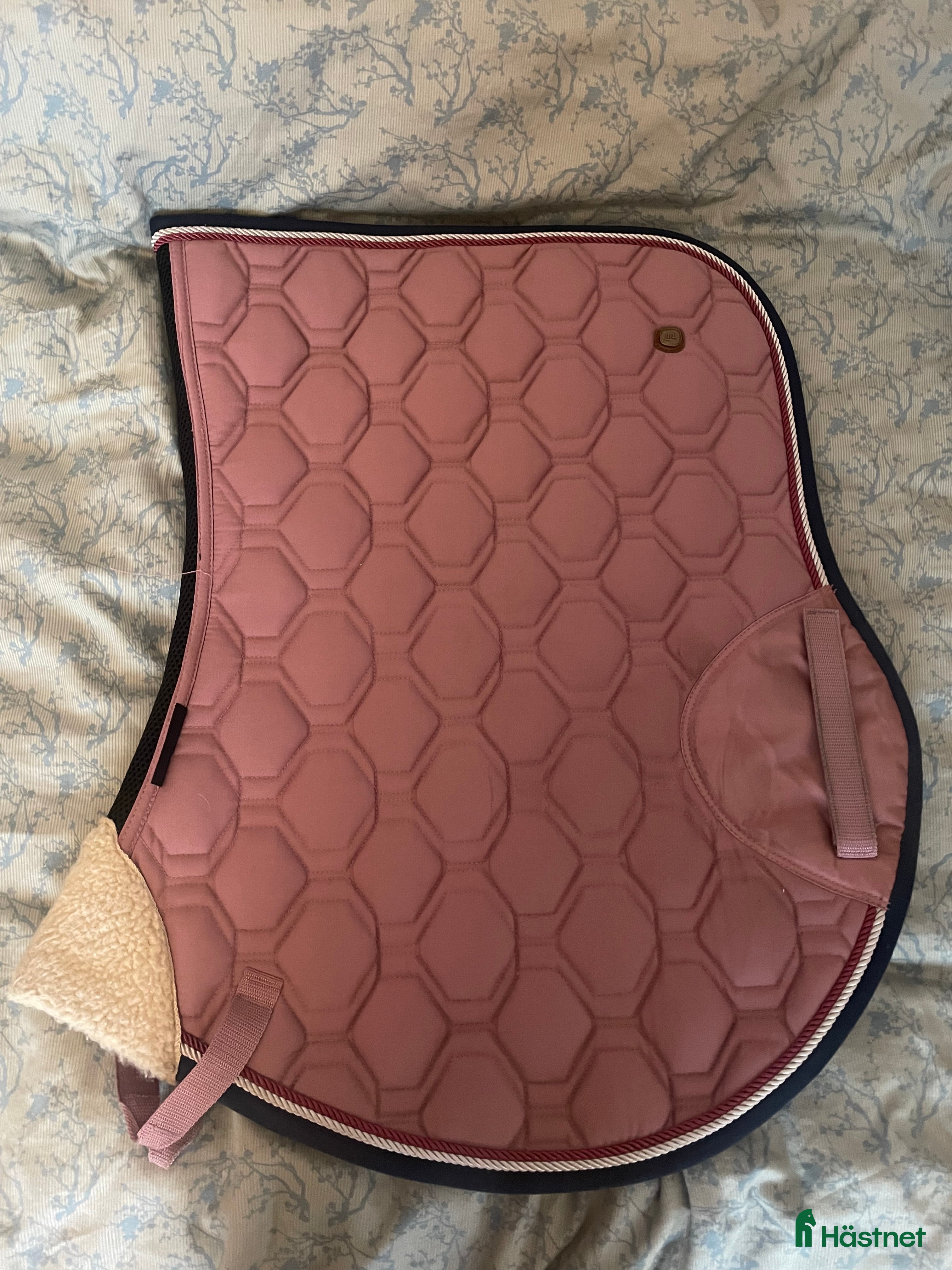 Schabrak & Vojlockar hästutrustning Fint rosa schabrak - Annons 8