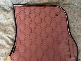 Schabrak & Vojlockar hästutrustning Fint rosa schabrak - Annons 8