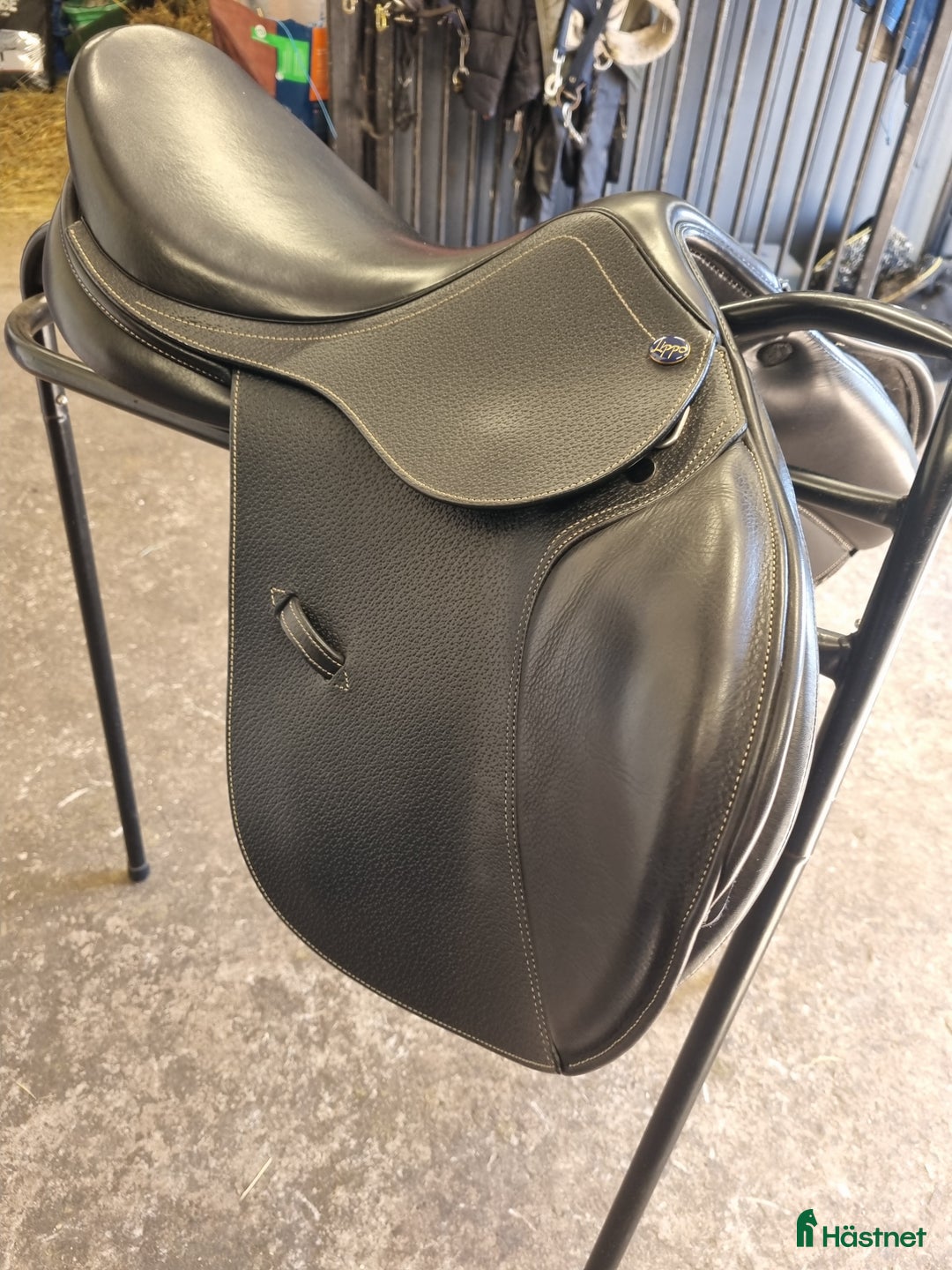 Sadlar hästutrustning till salu: Lippo Allegria Brauo  i Istorp - Annons 3