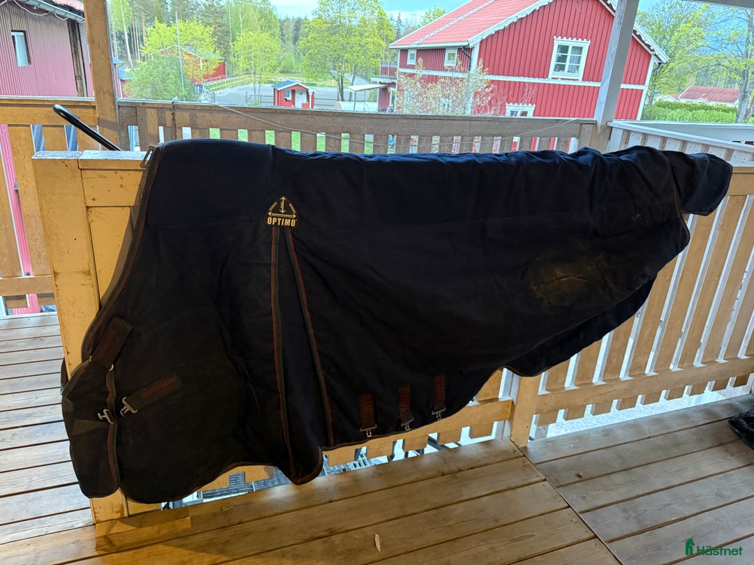 Täcken hästutrustning till salu: Rambo Optimo stable rug 200g i Bollnäs - Annons 3