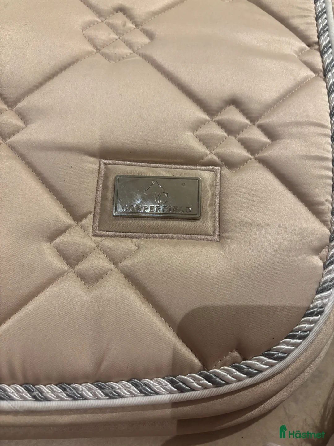 Schabrak & Vojlockar hästutrustning till salu: Beige copperfield schabrak  - Annons 2