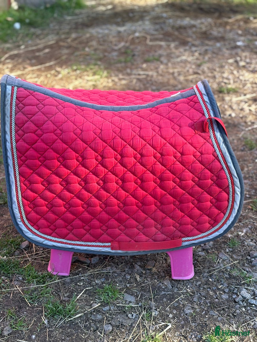 Schabrak & Vojlockar hästutrustning till salu: Många schabrak till allround ridning! - Annons 8