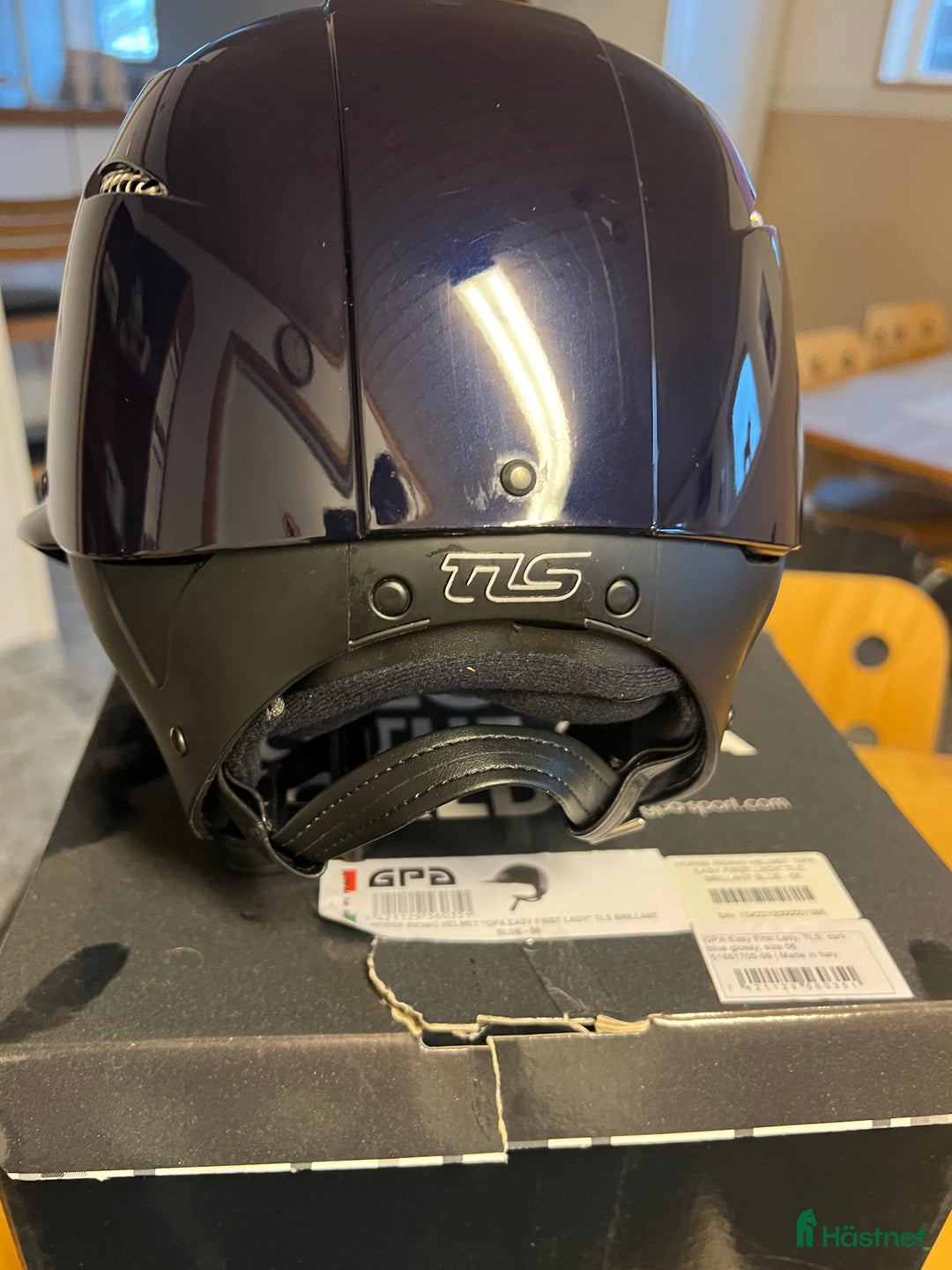 Hjälmar ryttarutrustning till salu: Superfin hjälm i Ödsmål - Annons 4