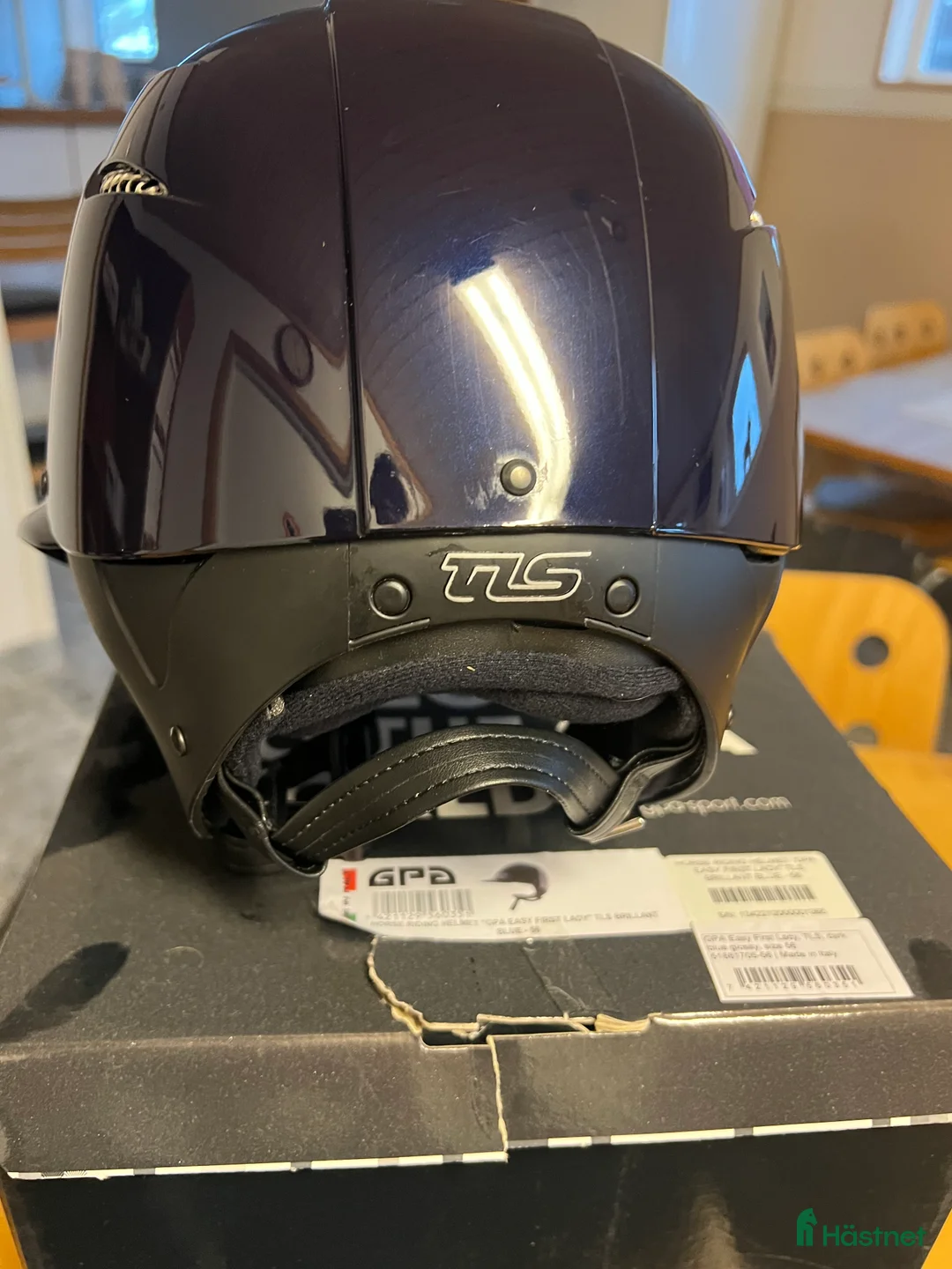 Hjälmar ryttarutrustning till salu: Superfin hjälm GPA first lady i Ödsmål - Annons 4