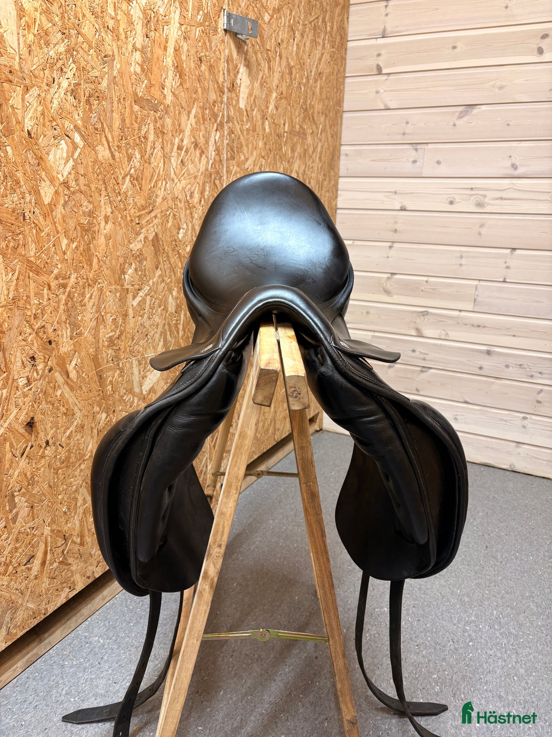 Sadlar hästutrustning till salu: Amerigo dressursal i Alvdal - Annons 2