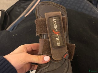 Benskydd hästutrustning till salu: Benskydd i Stockholm - Annons 1