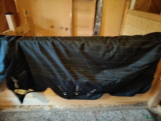 Täcken hästutrustning till salu: Reflectech 250g med hals i Luleå - Annons 5