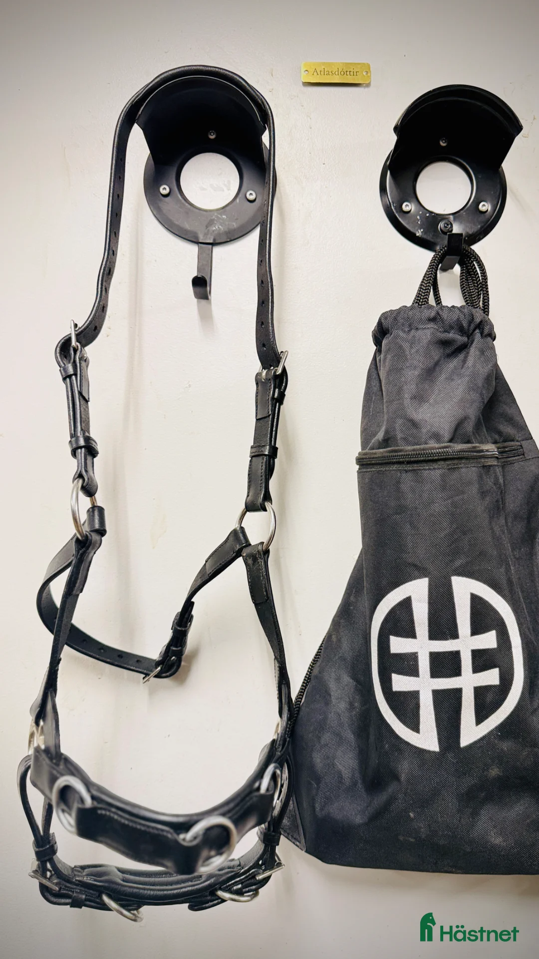 Träns hästutrustning till salu: Hrimnir kapson Atlas med fast järn 1500 kr i Åkersberga - Annons 2