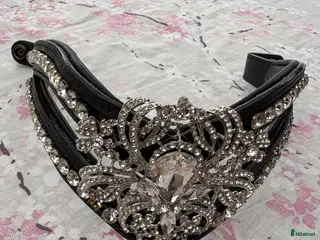 Övrig Hästutrustning hästutrustning till salu: Dubbelt svart pannband med bling cob i Vaggeryd - Annons 1