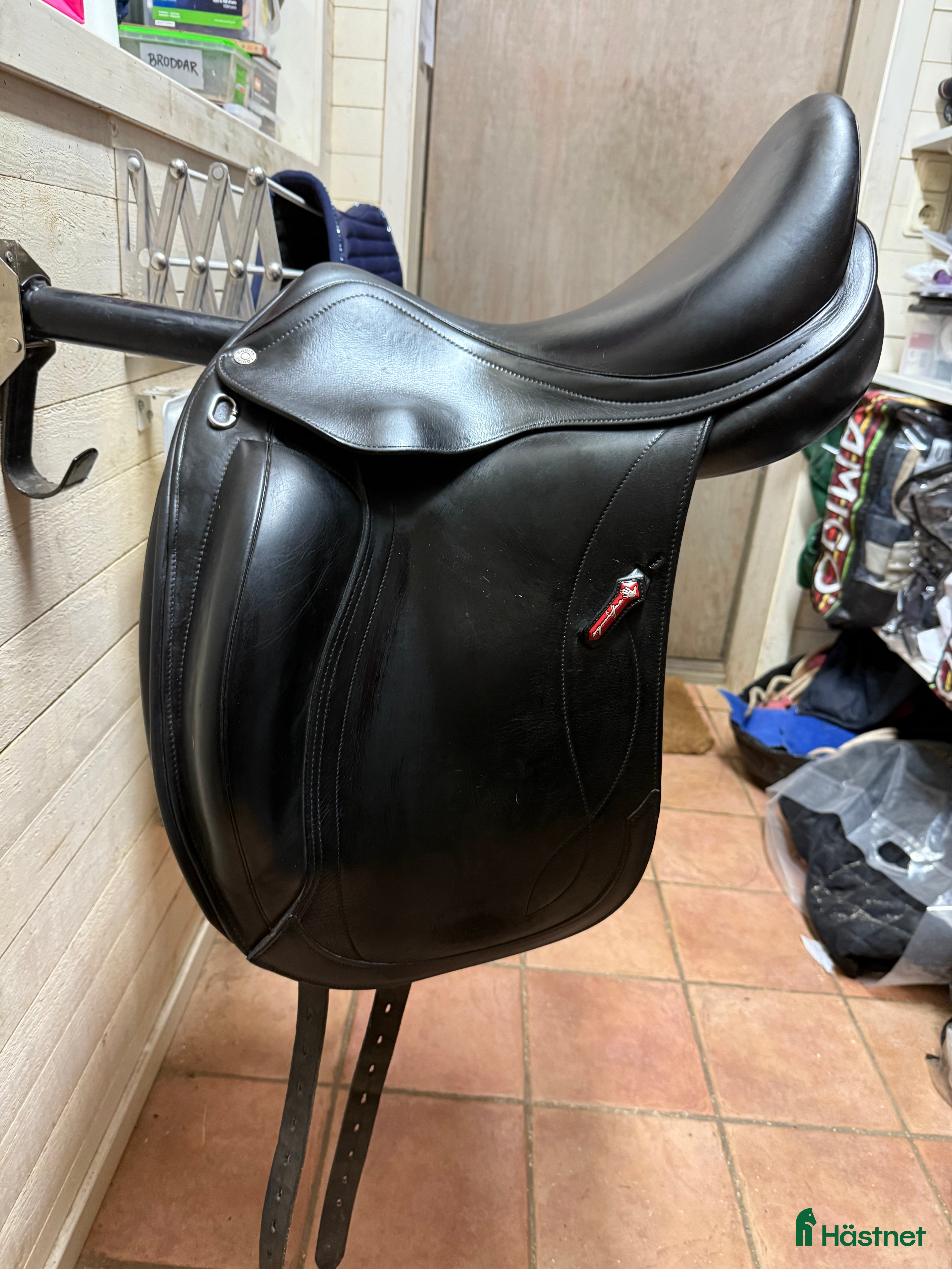 Sadlar hästutrustning till salu: Equipe Olympia Special  i Västra Frölunda - Annons 1