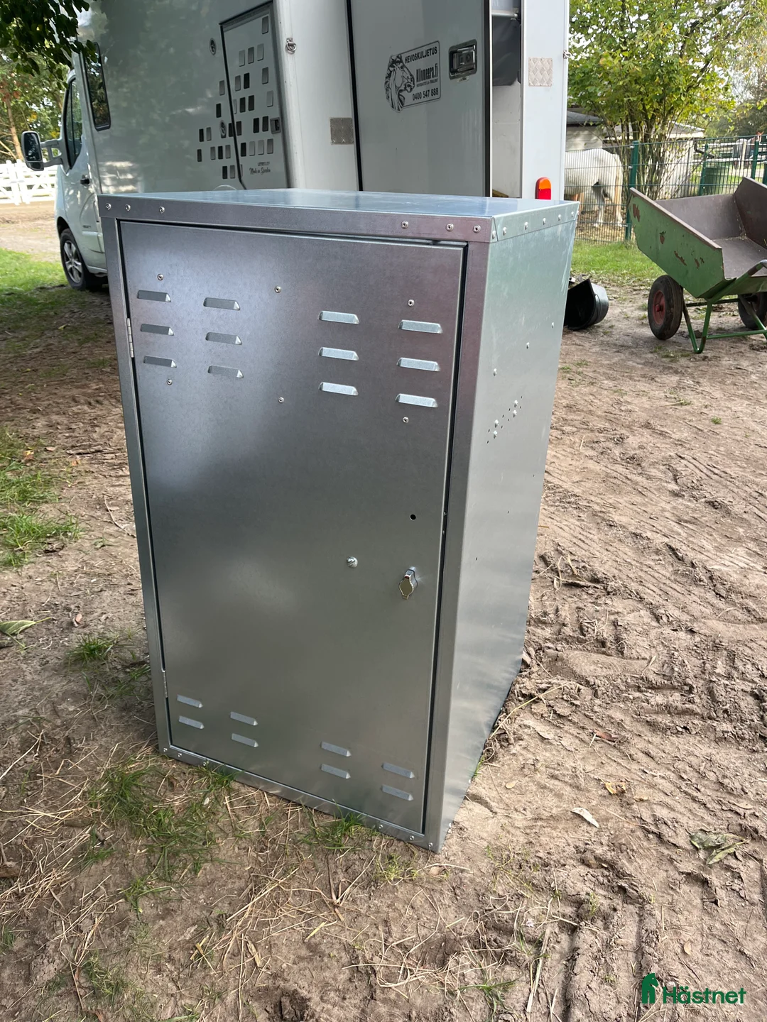 Övrig utrustning övrig utrustning till salu: Growi sadelskåp i Hörby - Annons 2