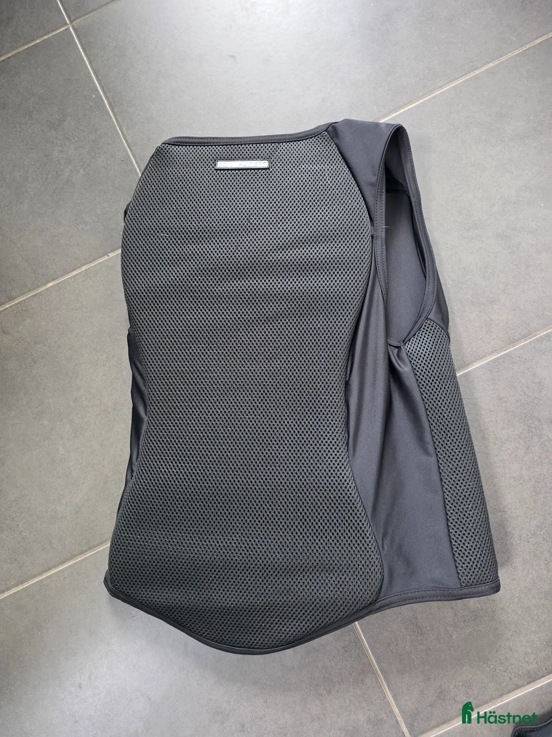 Säkerhetsvästar ryttarutrustning till salu: Säkerhetsväst, Equipage level 2 i Genarp - Annons 2