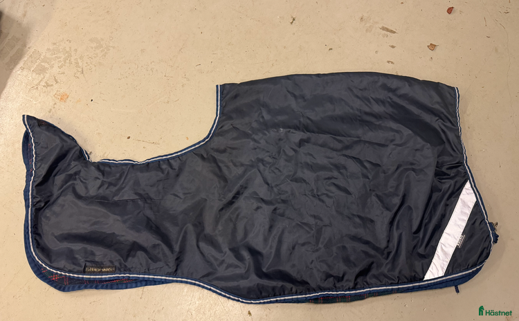 Täcken hästutrustning till salu: Ländtäcke (vattentåligt) i Täby - Annons 13