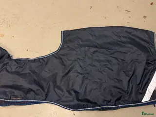 Täcken hästutrustning till salu: Ländtäcke (vattentåligt) i Täby - Annons 4