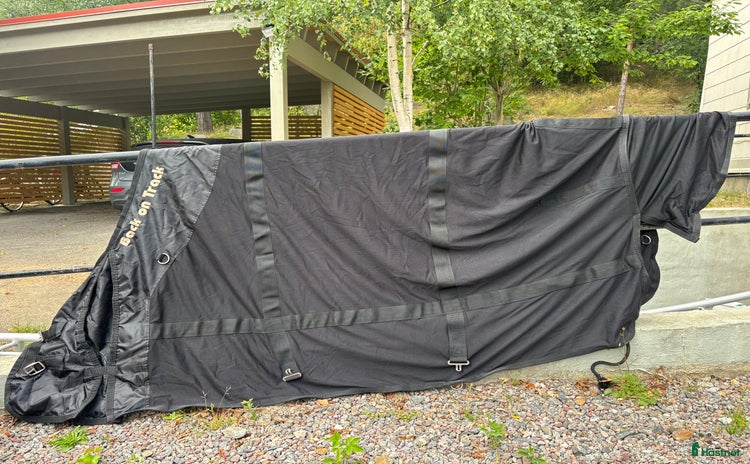 Täcken hästutrustning till salu i Farsta - Annons 11