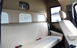 Hästlastbilar  fordon & transport till salu: STX 5 sits Automat 14670 mil i Kvicksund - Annons 2