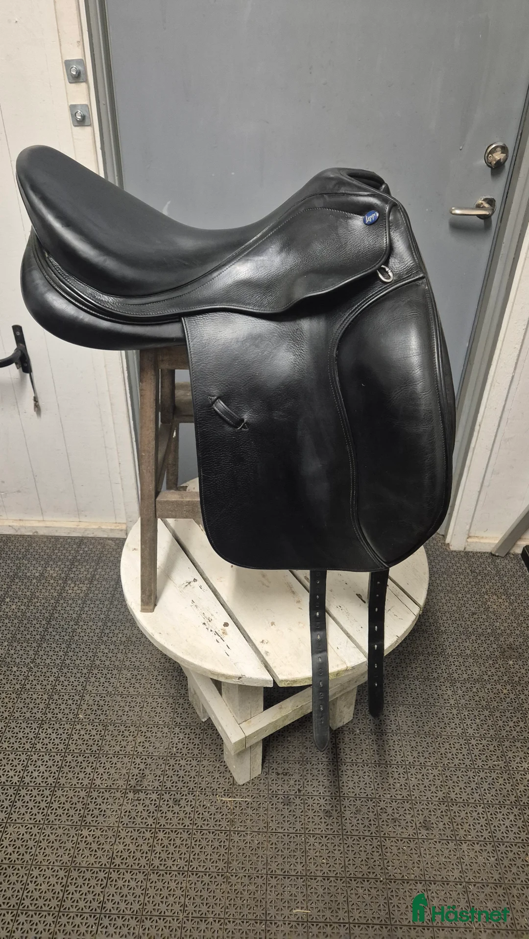 Sadlar hästutrustning till salu: Lippo Azzario Alto  i Halmstad - Annons 2