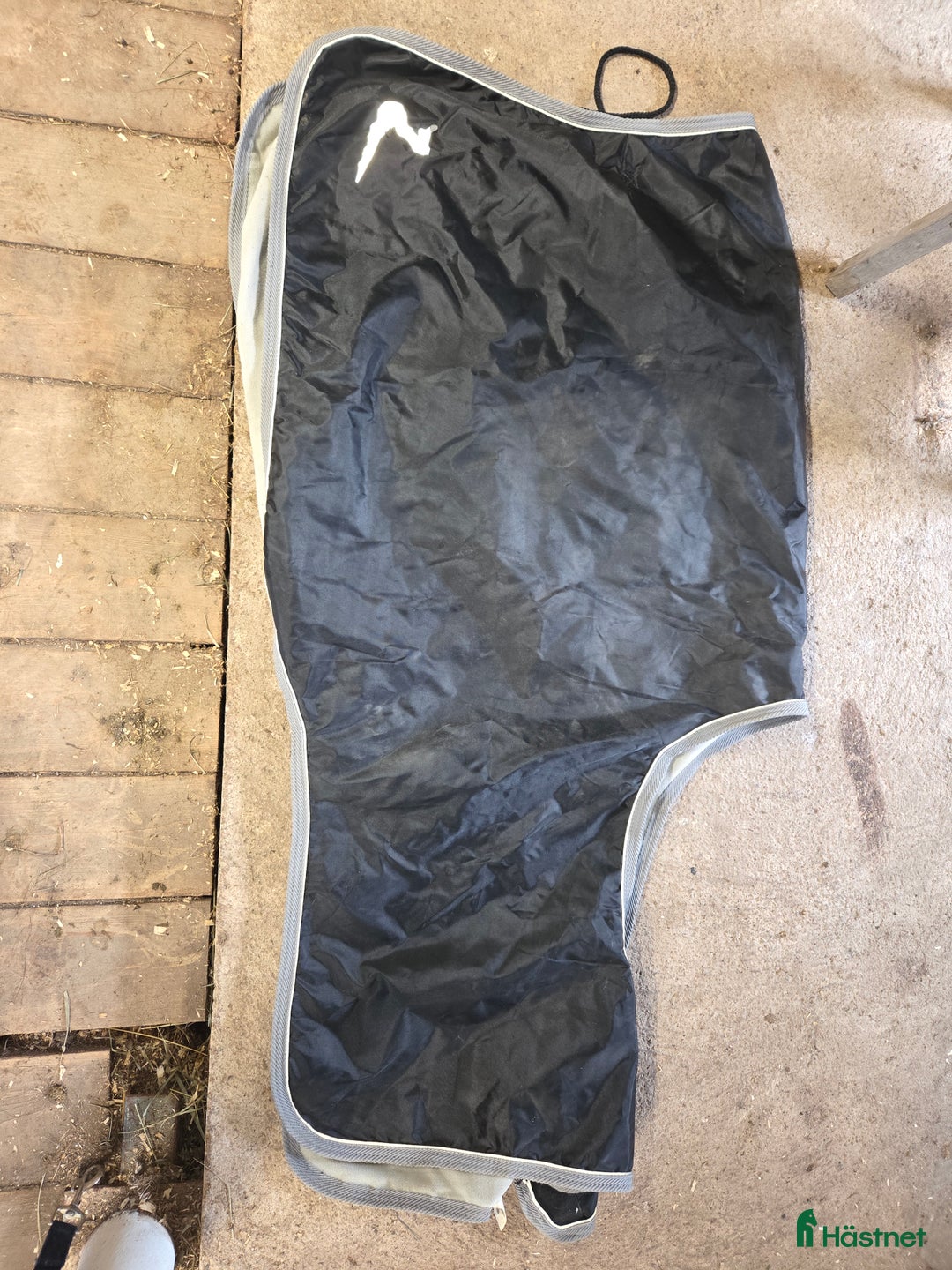 Täcken hästutrustning till salu: Ländtäcke med fleece i Rånäs - Annons 1