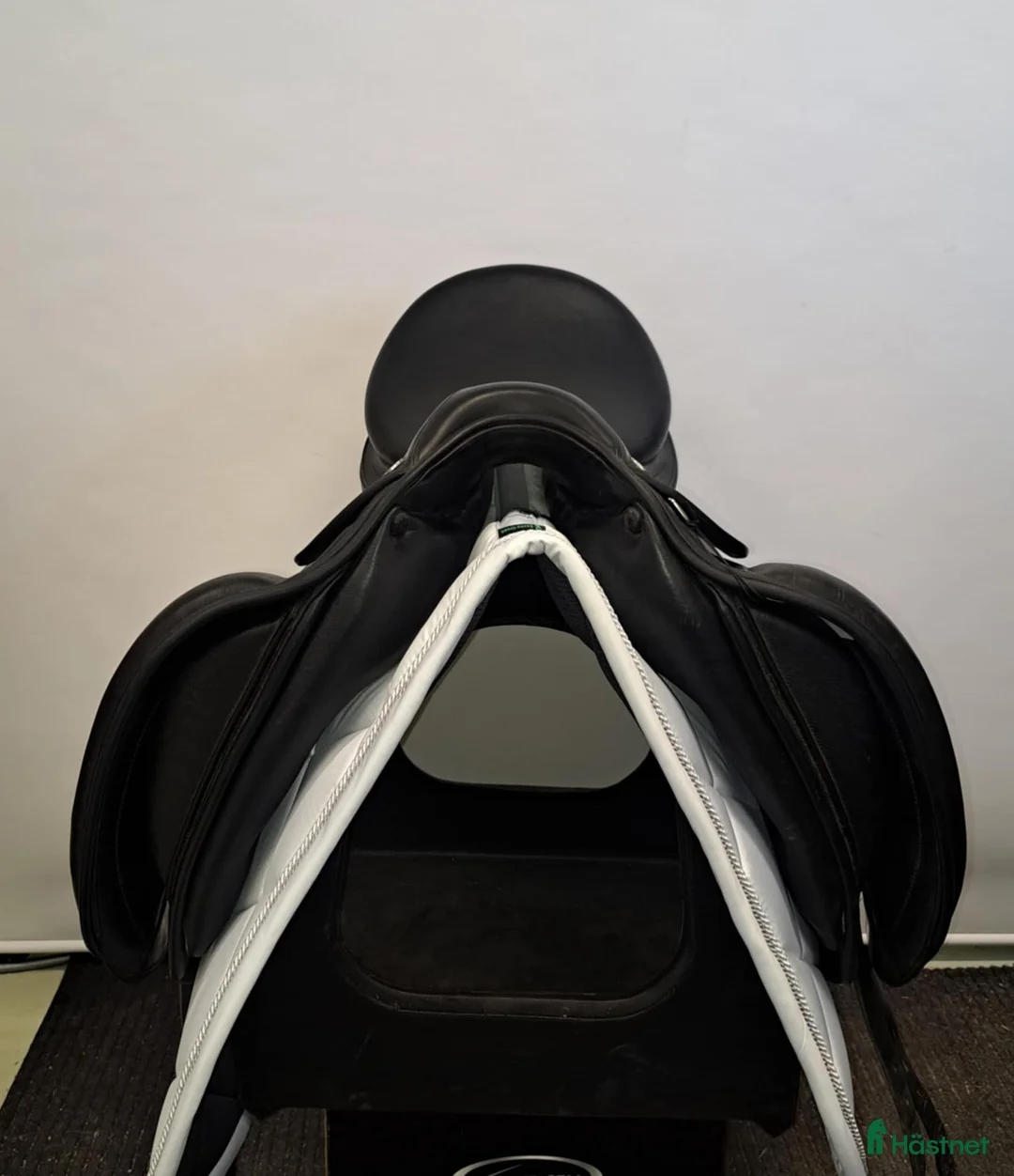 Sadlar hästutrustning till salu: Erreplus Adelinde i Färnäs - Annons 2