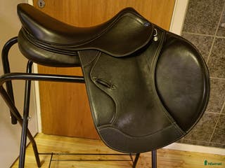 Sadlar hästutrustning till salu: Lippo Allegria super i Bullaren - Annons 9