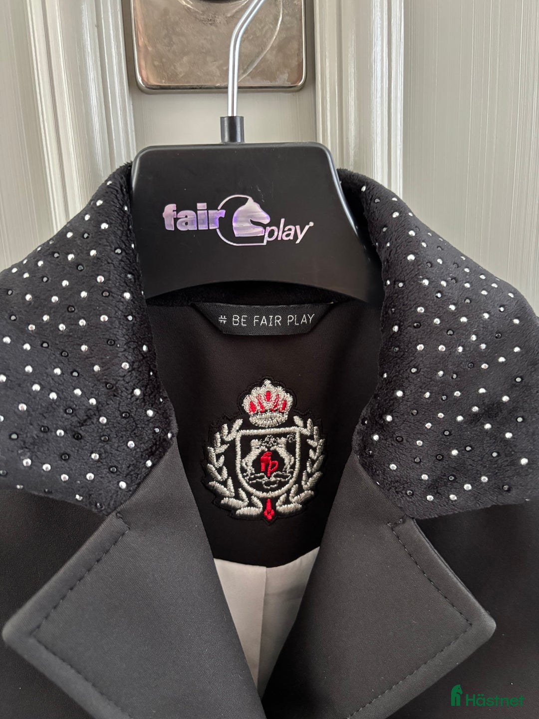 Jackor & Kavajer ryttarutrustning till salu: Tävlingskavaj strl 152 i Saltsjö-Boo - Annons 4