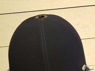 Hjälmar ryttarutrustning till salu: Svart ridhjälm i Nora - Annons 17