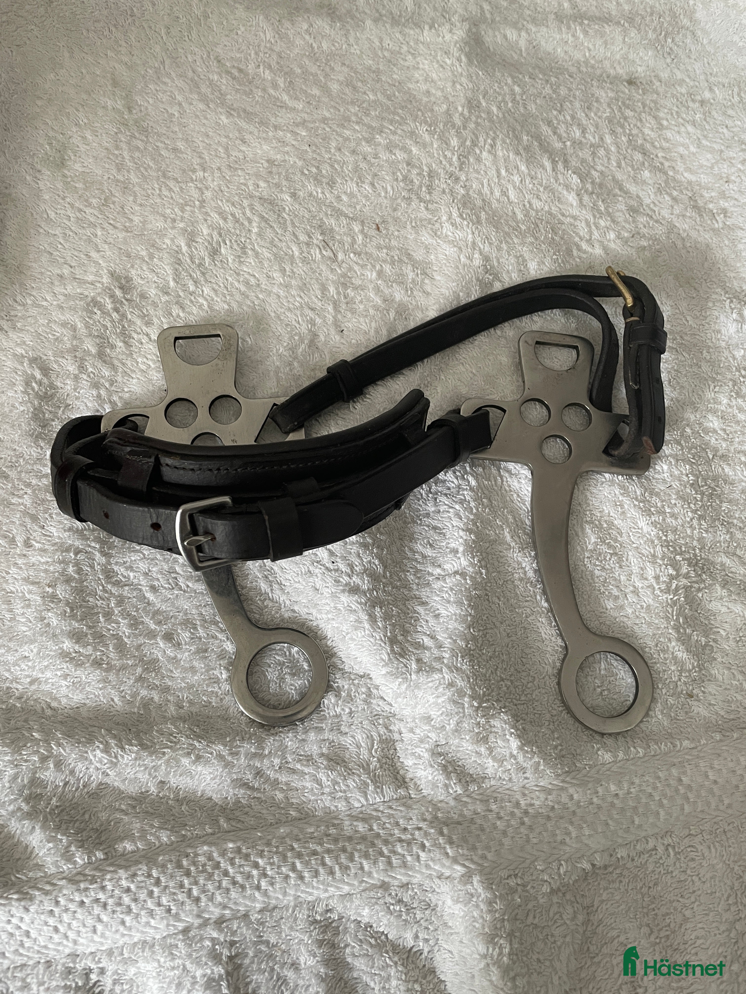 Övrig Hästutrustning hästutrustning till salu: Hackamore, pullargrimma  i Hölö - Annons 24