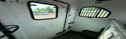 Hästlastbilar  fordon & transport till salu: Theault Proteo 5 säten Automat  - Annons 9