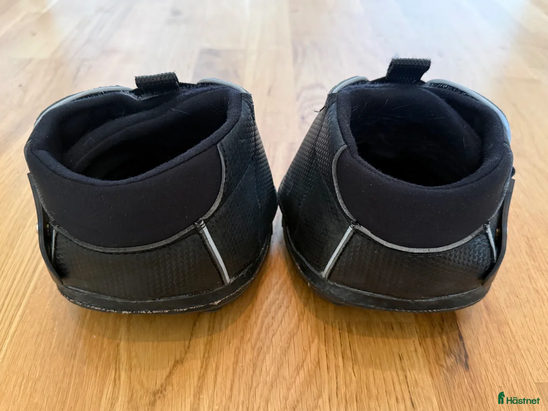 Övrig Hästutrustning hästutrustning till salu: Equine fusion Active jogging hovboots strl 14S - Annons 2
