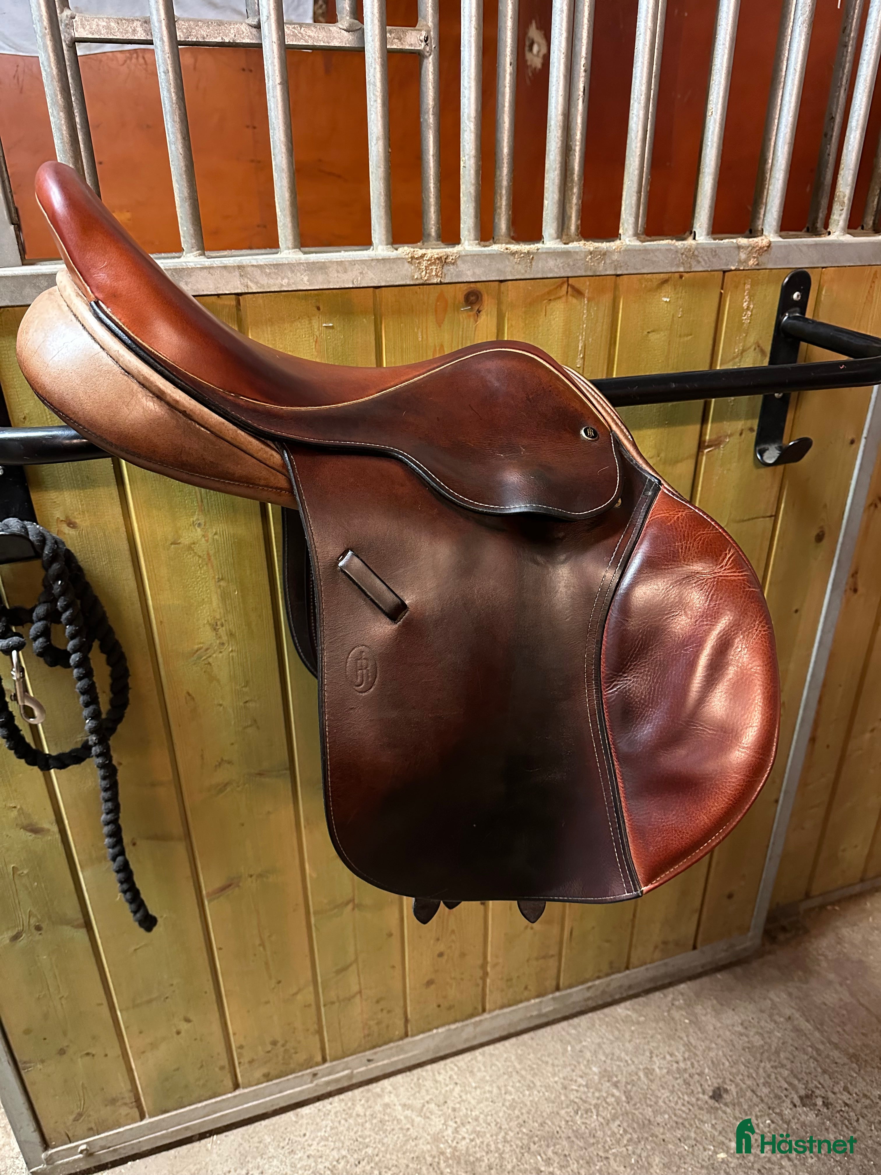 Sadlar hästutrustning till salu: Jeremy rudge hoppsadel säljes i Lycksele - Annons 17