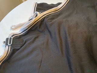 Täcken hästutrustning till salu: Hööks fleece täcke i Bromma - Annons 6