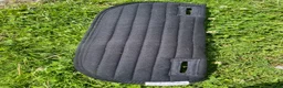 Sadeltillbehör hästutrustning till salu: Protector Trapezium pad - Annons 1