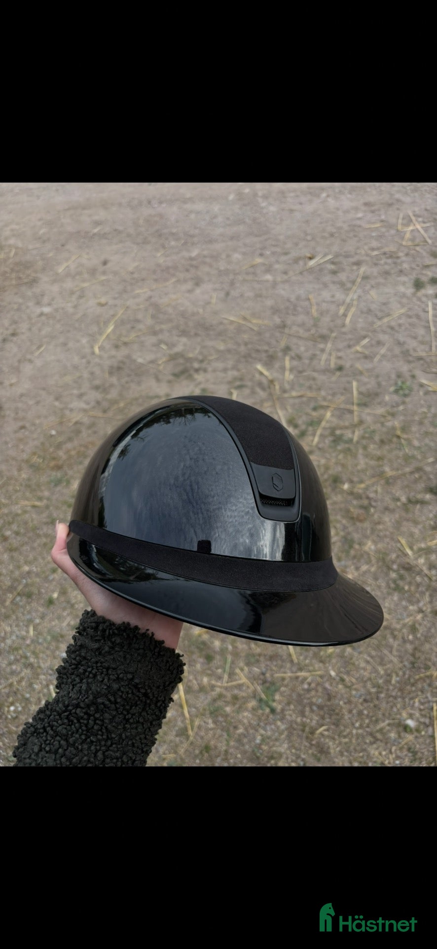 Hjälmar ryttarutrustning till salu: Samshield 2.0 Glossy Miss Shield Alcantara - Annons 2