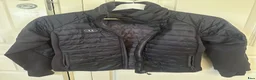 Jackor & Kavajer ryttarutrustning till salu: Wool Hybride Liner - Annons 1