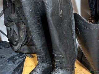 Övrig Ryttarutrustning ryttarutrustning till salu: Ridstövlar och säkerhetsväst barn i Ytterby - Annons 13