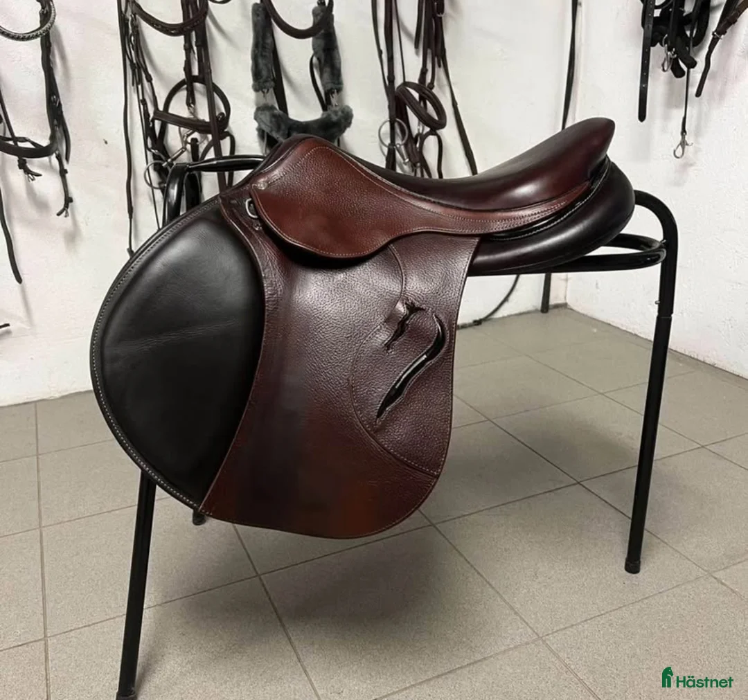 Sadlar hästutrustning till salu: Antares Contact -22 i Hässleholm - Annons 2