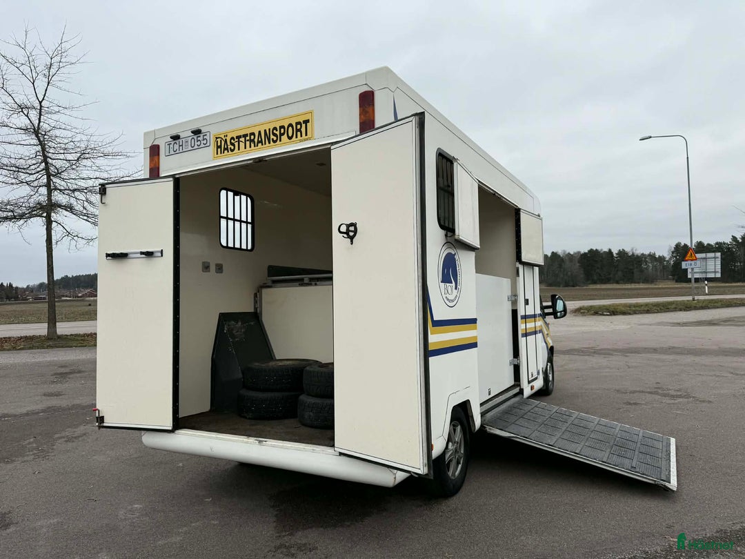 Hästlastbilar  fordon & transport till salu: Välvårdad hästlastbil från Boj *LASTVIKT 1140KG* i Köping - Annons 6