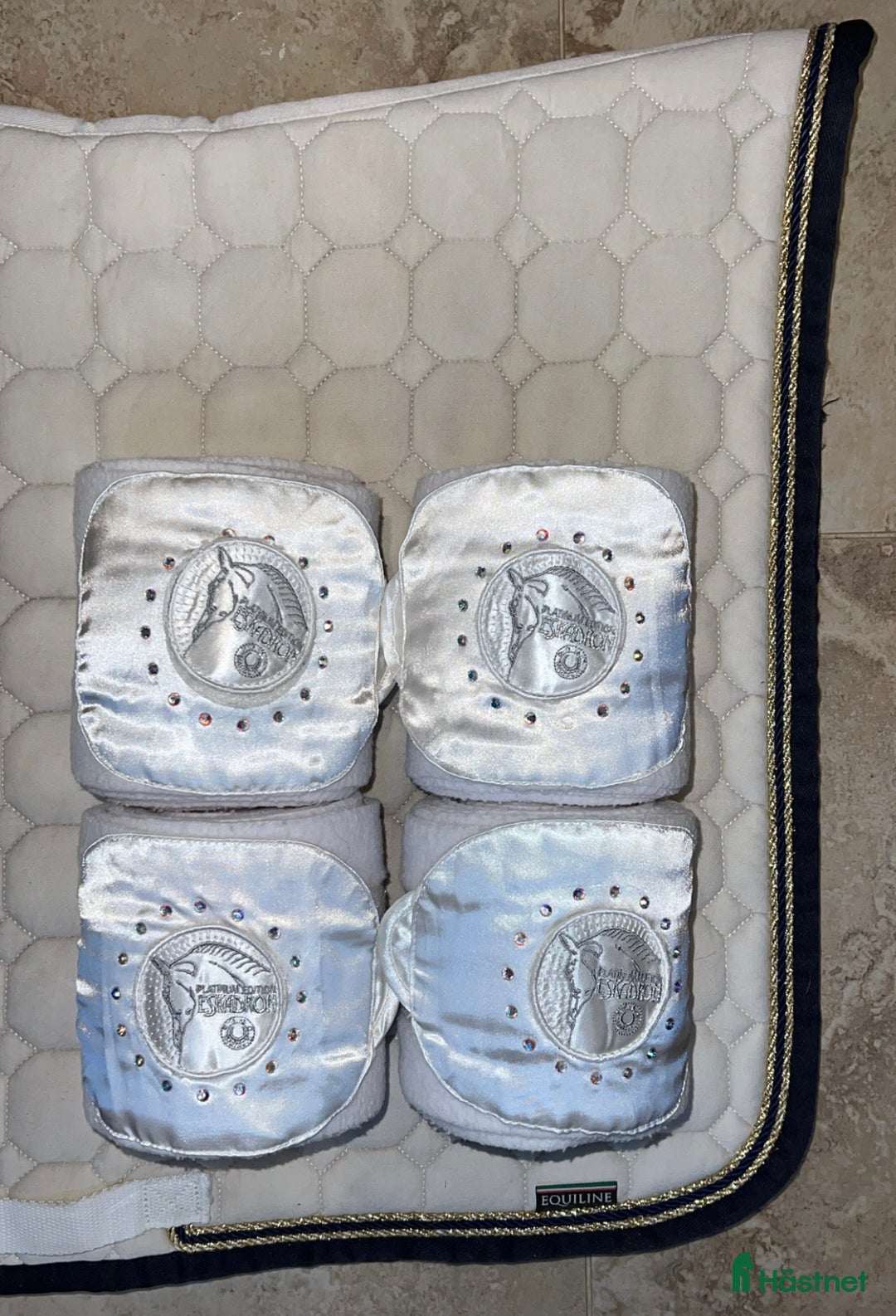 Schabrak & Vojlockar hästutrustning till salu: Equiline Octagon schabrak + lindor i Vallentuna - Annons 2